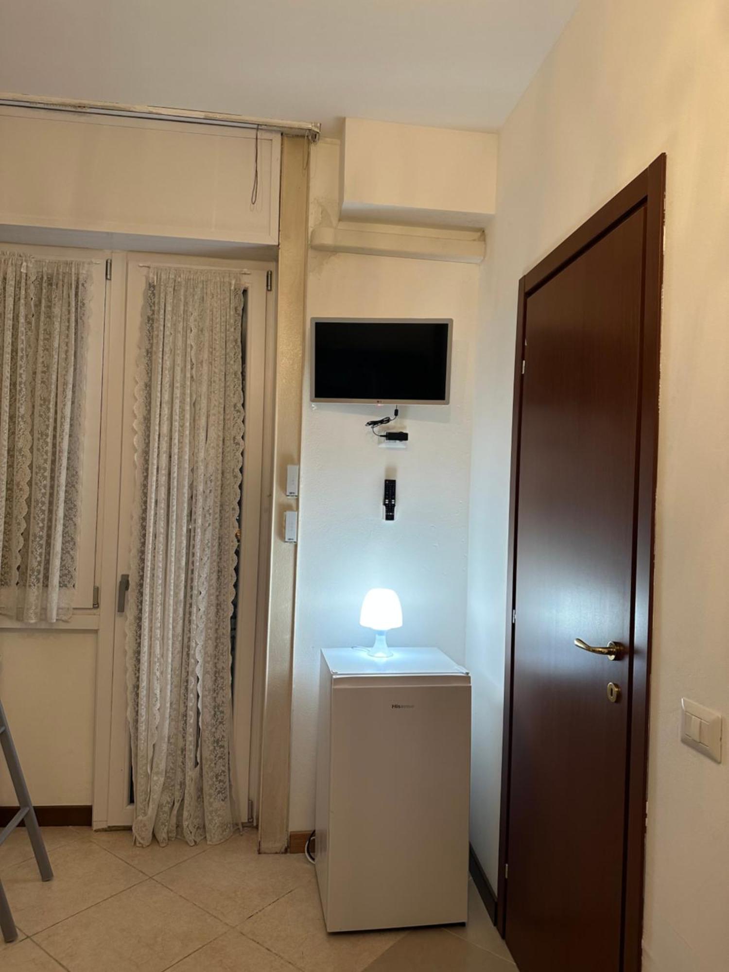 Gigli, Rooms Con Cucina In Comune E Terrazza Μιλάνο Εξωτερικό φωτογραφία